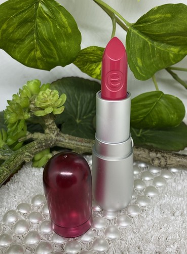 Essence velvet matte lipstick - matte,